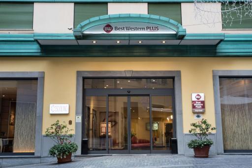 Best Western Plus City Hotel - Housity