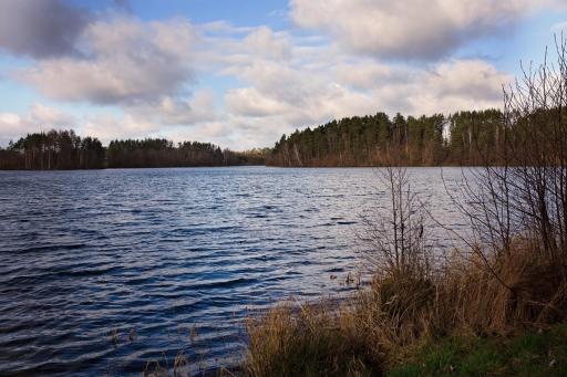 Zakątek Nad Jeziorem - Housity