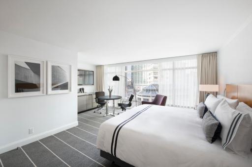The Colonnade Hotel - Housity