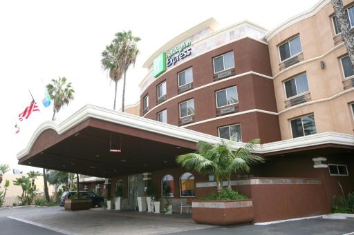 Holiday Inn Express San Diego South - Chula Vista by IHG - Housity