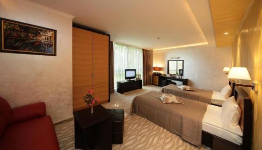 Efbet Hotel - Housity