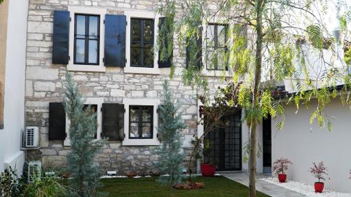 Urla Taş Konak Otel - Housity