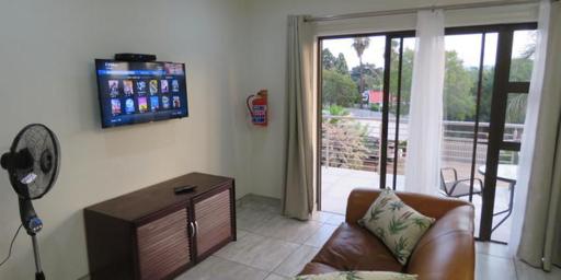 Sunbird Garden Cottage - Housity
