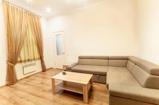 Wonderful flat on city center (Mukachivska 4/8) - Housity