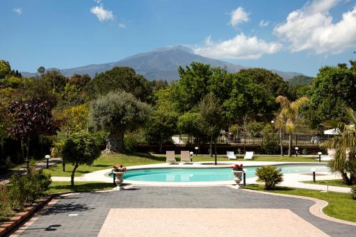 B&B Blanc Maison Etna Relais & Charme - Housity