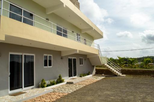 Group Garden Getaway - Housity