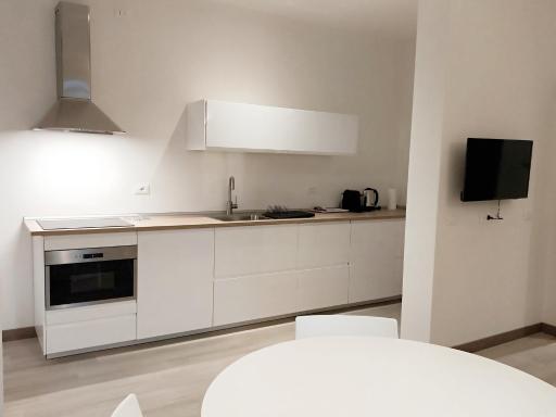 Via Poma Apartments&Rooms - Housity