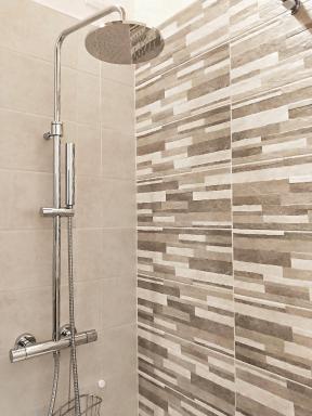 Via Poma Apartments&Rooms - Housity