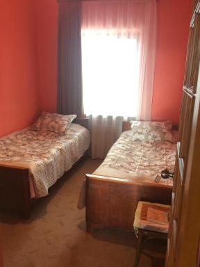 Red House Hatis - Housity