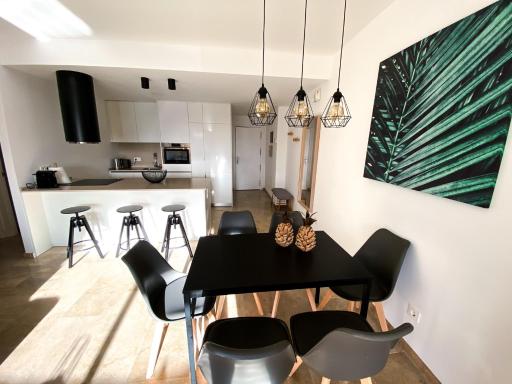 Beautiful New Apartment with Sea View - Housity