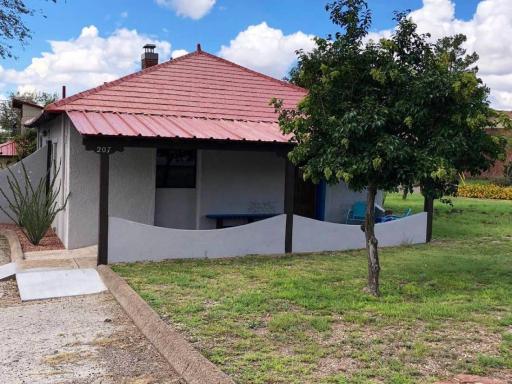 El Viejo Adobe - Across from Sul Ross campus - Housity