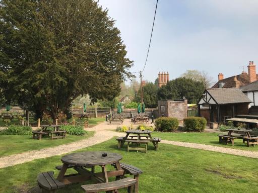 Bull Inn - Housity