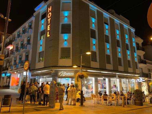 Hotel Nomada - Housity