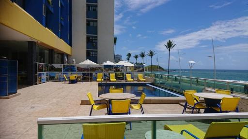 FLAT O POINT do CARNAVAL do FAROL da BARRA - Housity