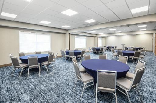 Holiday Inn Express Richmond - Midtown, an IHG Hotel - Housity