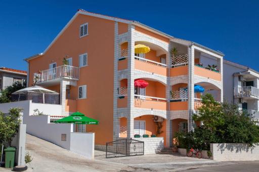 Villa Vera - Housity