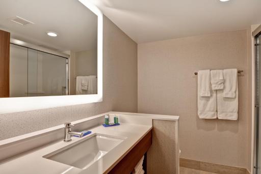 Holiday Inn Express Boston, an IHG Hotel - Housity