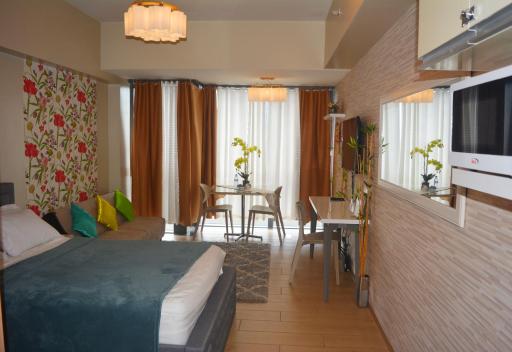 The Owl at Eastwood City - Housity