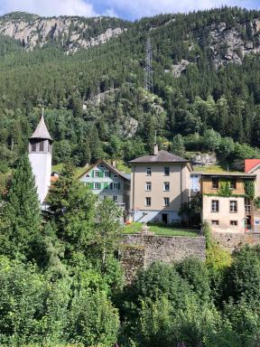 Alpine Haus - Housity