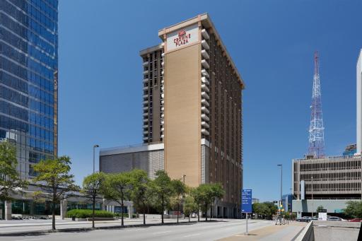 Crowne Plaza Hotel Dallas Downtown, an IHG Hotel - Housity