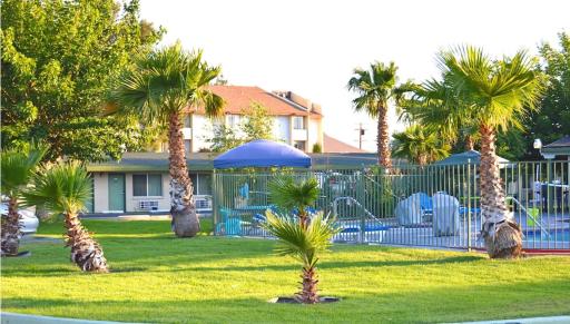 Town House Motel - Housity