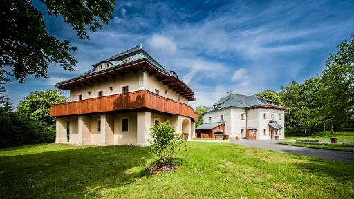 Hotel Kristin Hrádek - Housity