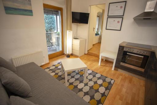 Nice Old Town Apartment - Housity