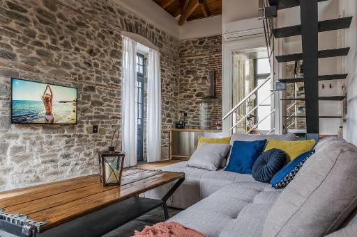 PomeGranate Suites - Housity
