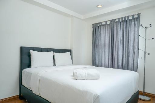 Best Spacious Studio Belmont Residence Puri Apartment By Travelio - Housity