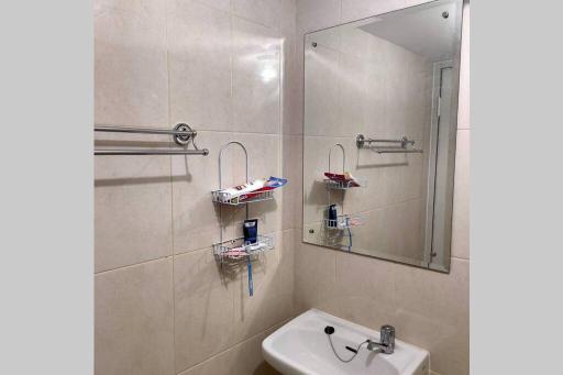 The Springlake and View Summarecon Bekasi Studio MDN Furnish and WiFi - Housity