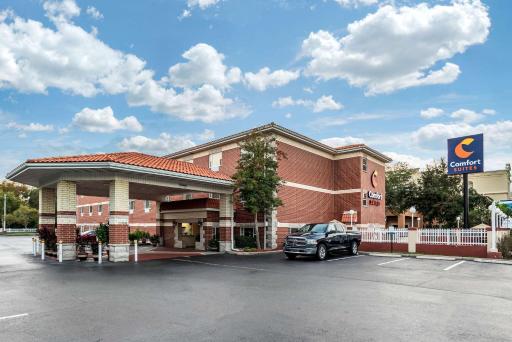Comfort Suites Jacksonville Airport - Housity