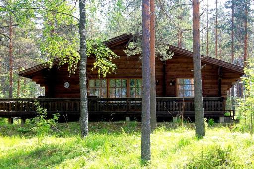 Коттедж на берегу живописного озера - Housity
