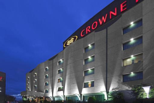 Crowne Plaza Toluca - Lancaster, an IHG Hotel - Housity
