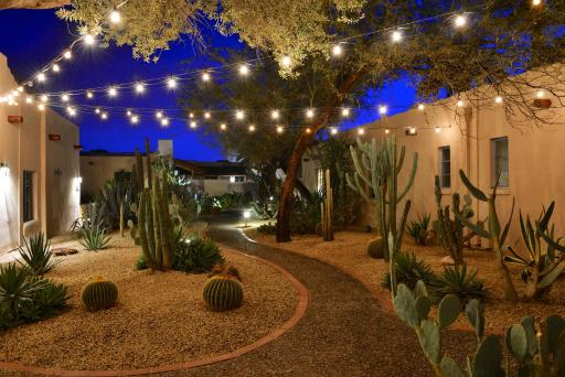 Lodge On The Desert - Housity