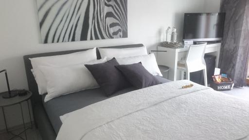 K82 BNB & Hotel - Housity