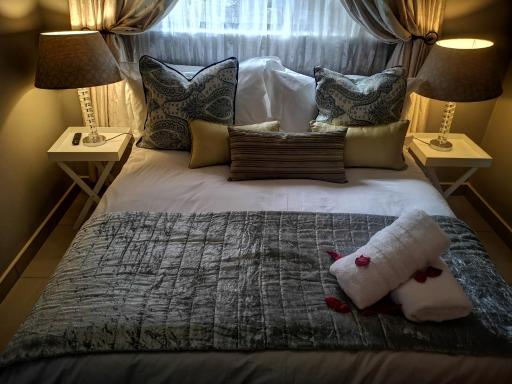 Bristow Self Catering Unit with Back Up Power and Free Wi- Fi - Housity