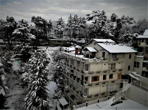 Clarks Exotica Resort Ramgarh Mukteshwar - Housity
