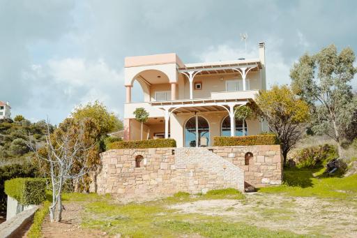 Seafront Apartment - Housity