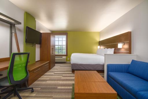 Holiday Inn Express Phoenix-Airport/University Drive, an IHG Hotel - Housity