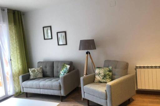 Luminoso y acogedor alojamiento en Sort - Housity