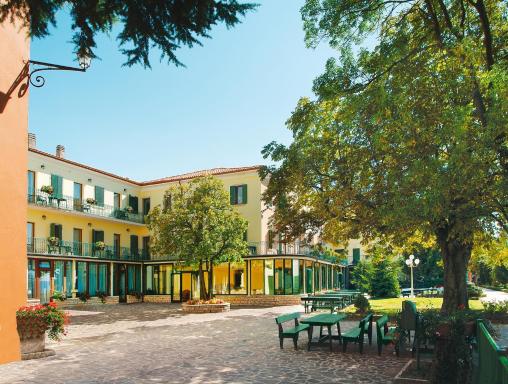 Park Hotel Jolanda - Housity