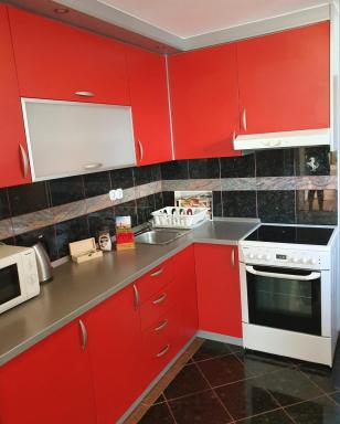 Apartman Goran - 130m Radiochirurgia - Housity