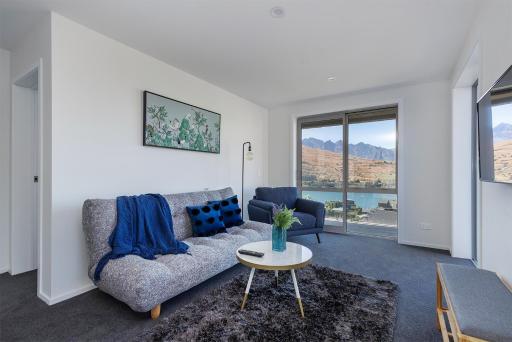 One Bedroom Unit with Panoramic Views - Housity