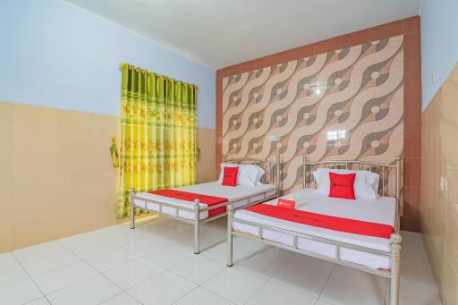 RedDoorz Syariah @ Tambak Mekar Street Subang - Housity