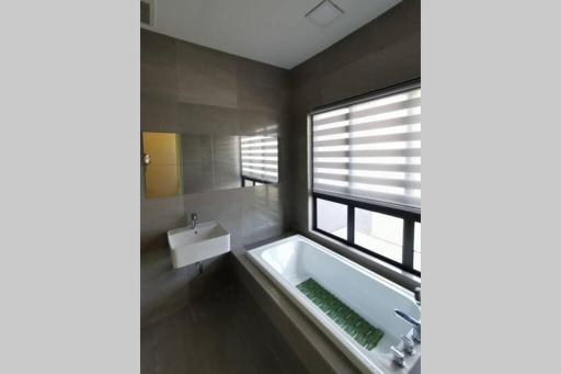 Imperio Residence Studio Apartment - Housity