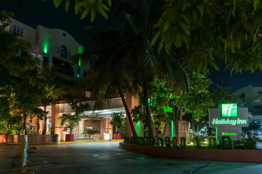 Holiday Inn Ciudad Del Carmen, an IHG Hotel - Housity