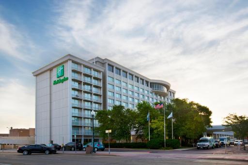 Holiday Inn Sioux Falls-City Center, an IHG Hotel - Housity