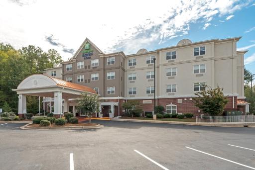 Holiday Inn Express Hotel & Suites Lagrange I-85 by IHG - Housity