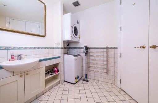 Wellington CBD Apartment - Housity