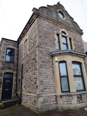 Clive Lodge Apartments - Housity
